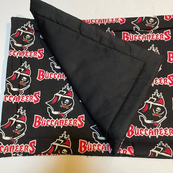 New Tampa Bay Buccaneers Bucs Football Reversible Place Mats Handmade 4 pc Set - Picture 5 of 7